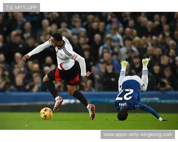 孙兴慜一条龙再度破门,热刺全体兴奋 孙兴慜一条龙再度破门,热刺全体兴奋