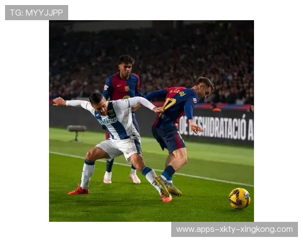 西甲巴萨角球名单多变，门前高点被利用